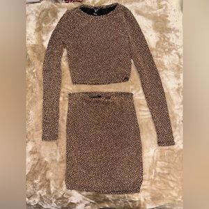 Windsor Textured Gold Matching Skirt Set Size S